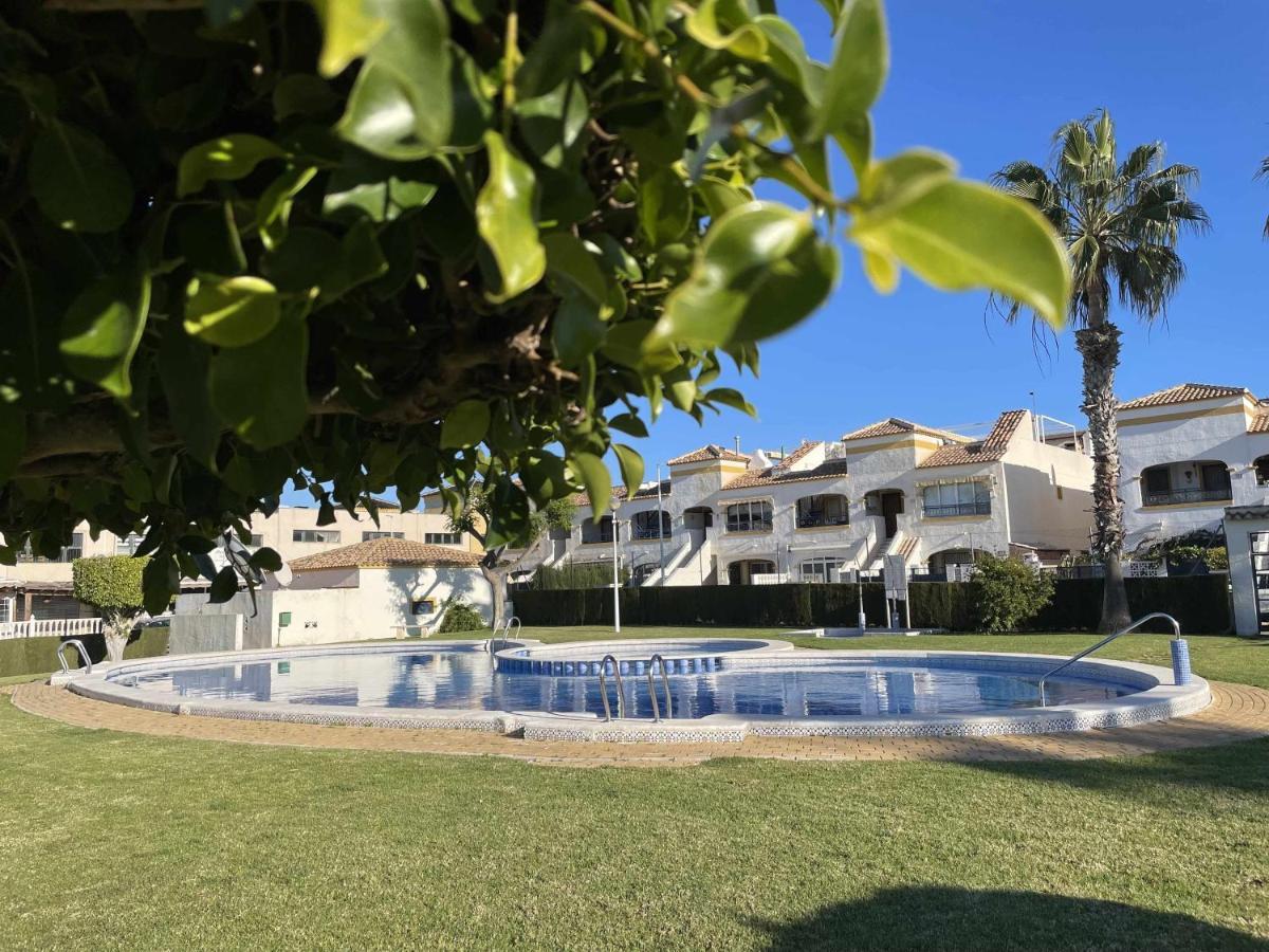 El Mundo Soleado Apartment Санта Пола Екстериор снимка